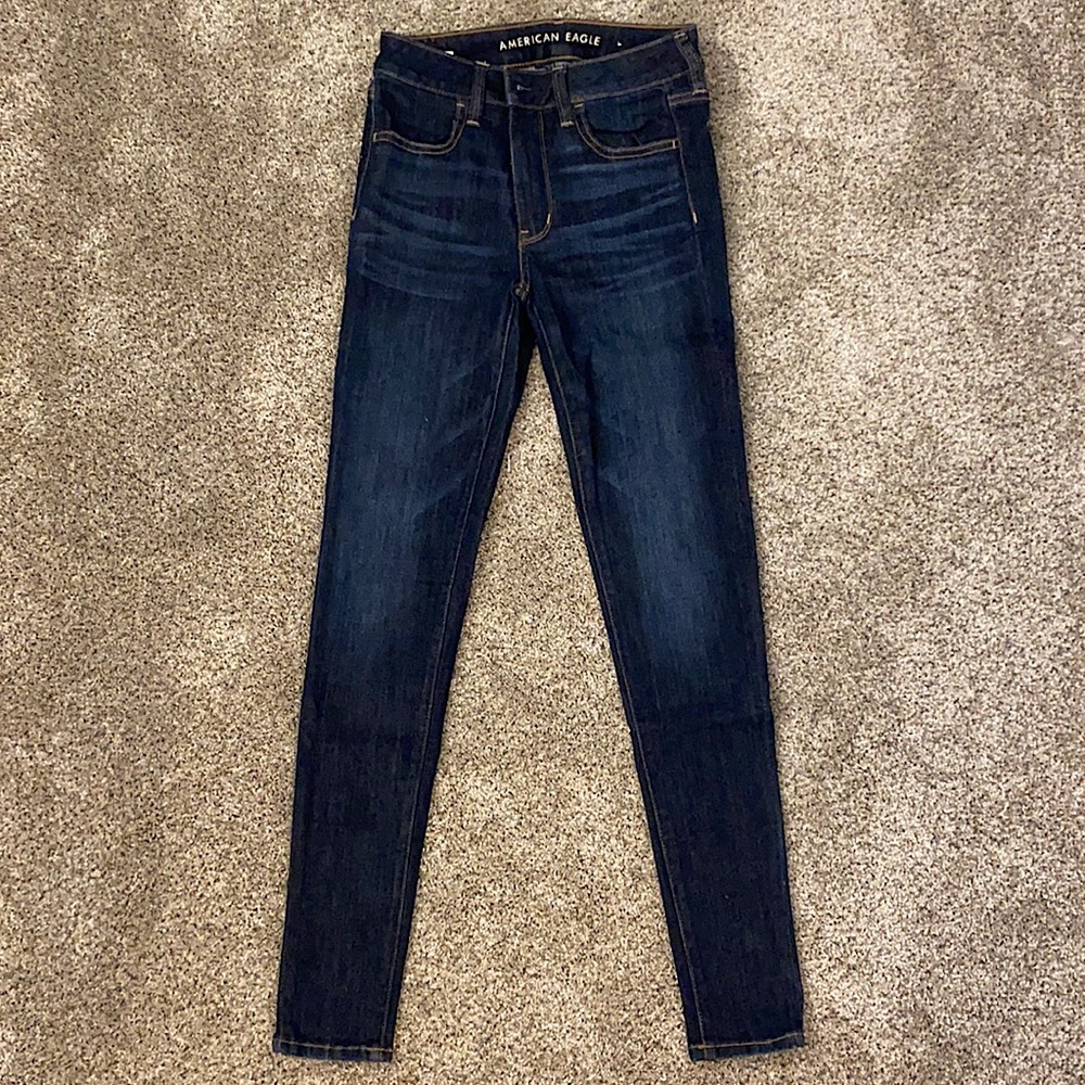 American eagle size 6 long dark wash jeans